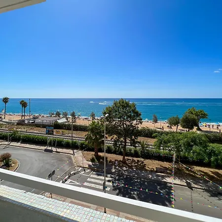 Beachfront Gateway In Pineda de Mar
